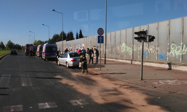 Wypadek na skrzyżowaniu ul. Taczaka i Łukasińskiego.