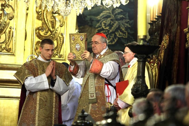 Uroczystej mszy św. z okazji 650-lecia katedry na Wawelu przewodniczył  kard. Stanisław Ryłko