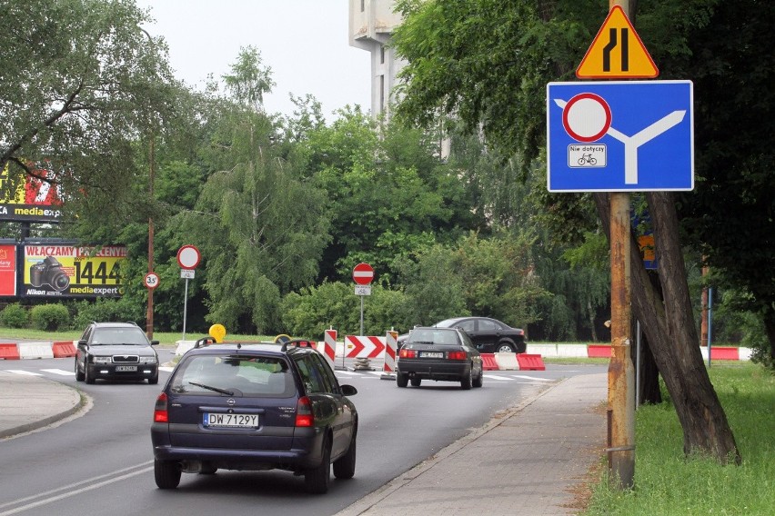 Wiadukt na Chociebuskiej zamknięty. Gądów i Nowy Dwór w korku na dwa lata! (ZDJĘCIA)