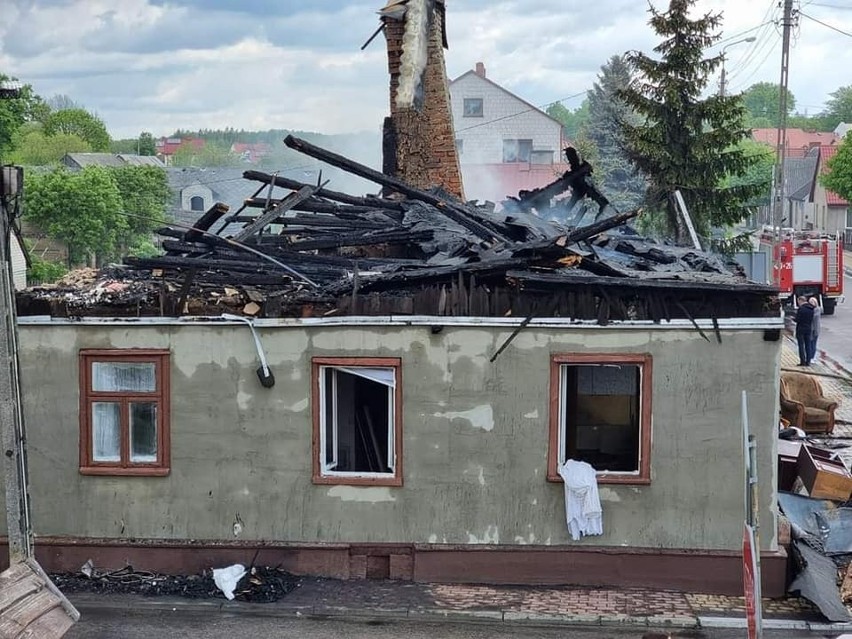 Wąsosz. Pożar drewnianego domu. Dwie rodziny zostały bez...