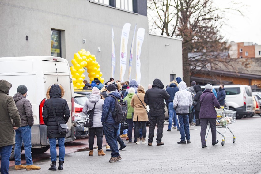 Otwarcie sklepu Biedronka Outlet przy ul. Medweckiego 21 w...