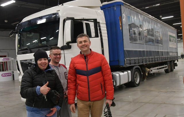 Transport z darami z Niemiec jest już w Targach Kielce. Dary trafią do osób potrzebujących w Ukrainie.