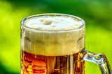 Czy jedno piwo dziennie szkodzi? Sprawdź, co dzieje się z organizmem, gdy pijesz alkohol