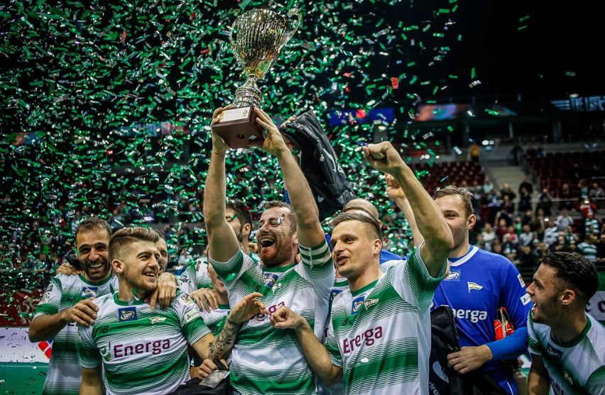 Lechia Gdańsk wygrała Amber Cup! Biało-zieloni lepsi w finale od Śląska Wrocław w karnych [ZDJĘCIA]