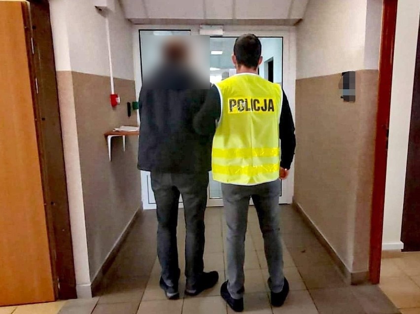 Policjanci odzyskali kradzione porsche warte ponad 300 tysięcy złotych (zdjęcia)