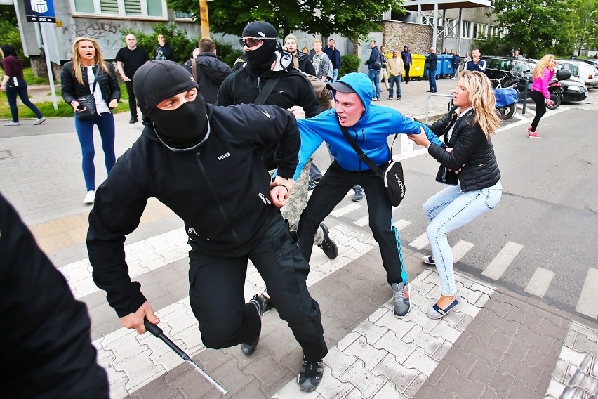 Śmierć na komisariacie: Policjant, który użył paralizatora zawieszony