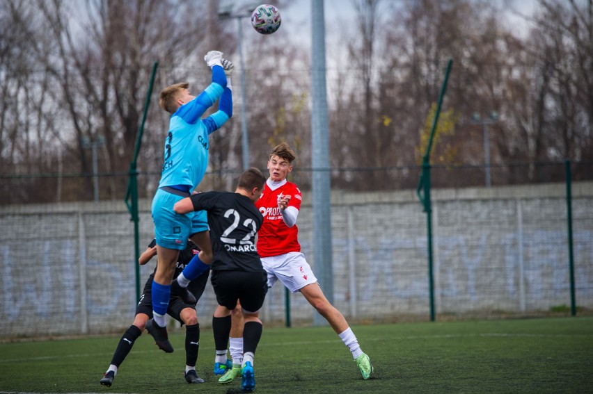 20.11.2021, Myślenice: mecz Centralnej Ligi Juniorów U-17...