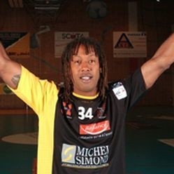 Zawodnikiem Chambery jest legenda francuskiej piłki ręcznej, 38-letni Jackson Richarsdon.