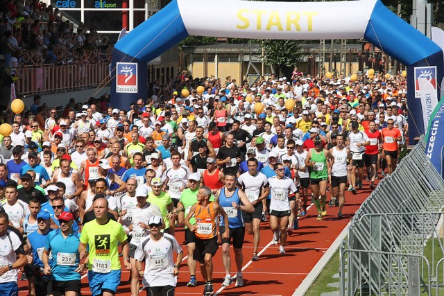 W tegorocznym szczecińskim Półmaratonie Gryfa wzięło udział około 1300 biegaczy.
