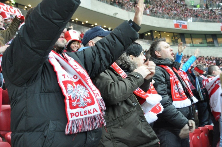 Tak kibice ze Skarżyska-Kamiennej otwierali Stadion Narodowy! Zobacz zdjęcia z meczu Polska - Portugalia sprzed 10 lat