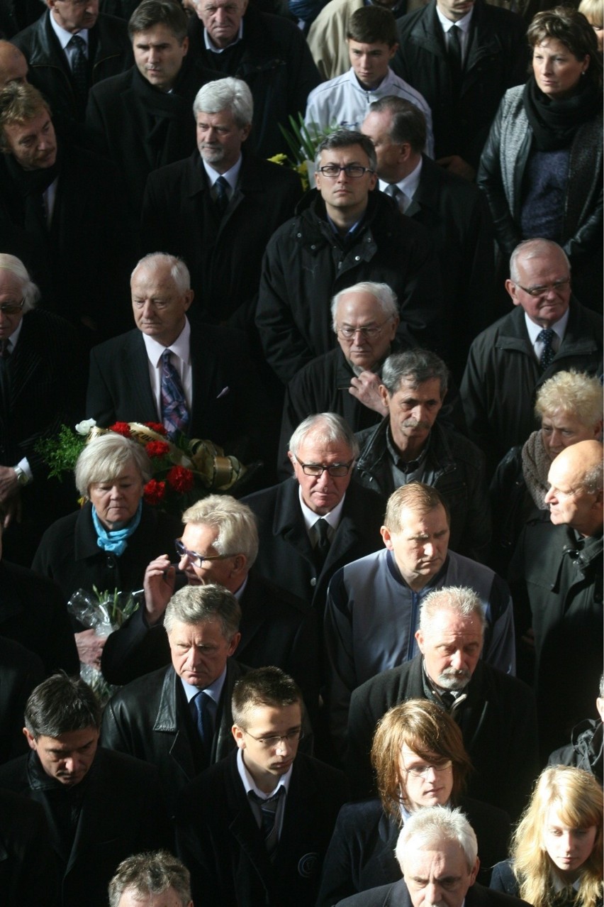 Siedem lat temu zmarł Gerard Cieślik. Jego pogrzeb odbył się...