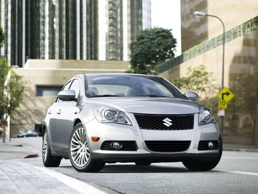 Suzuki Kizashi / Fot. Suzuki