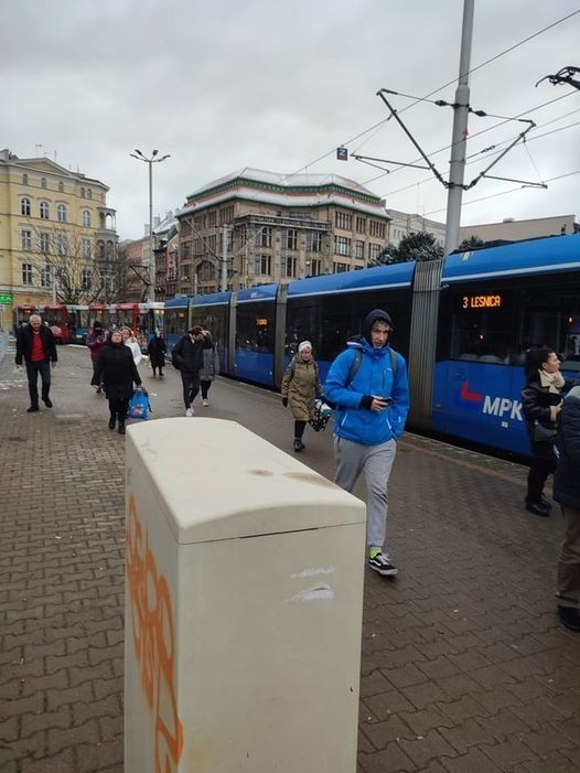 MPK wprowadziło objazdy i komunikację zastępczą.