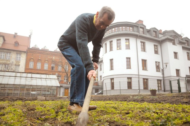 Pan Tadeusz zdobył stałą pracę. Teraz marzy o własnym mieszkaniu