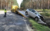 Tragiczny wypadek w Tworogu: Kierowca chciał zjechać na leśny parking. Zginęła pasażerka