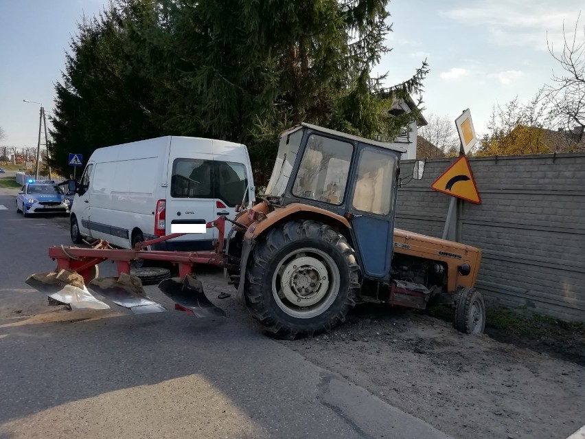 W miejscowości Biała, gm. Rząśnia, pijany mężczyzna jadący...