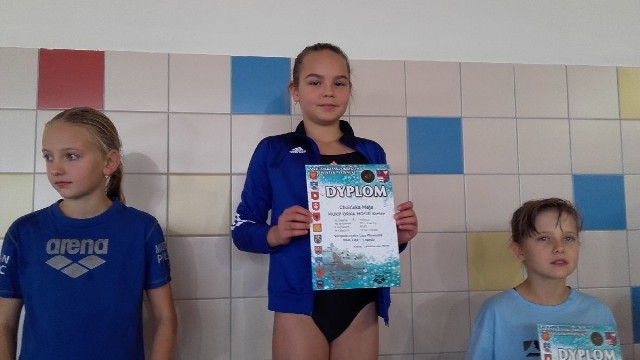 Maja Choińska, 10-letnia ,,perełka" kieleckiego MOSIR-u zajęła pierwsze miejsce na podium pokonując 50 metrów z czasem 34,62 s.