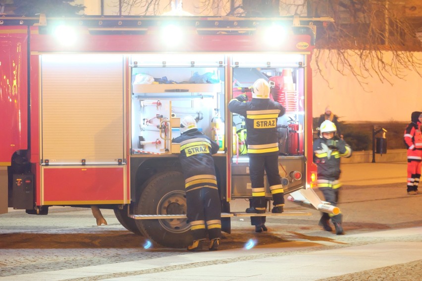 Po chwili na miejscu pojawili się strażacy z OSP Jurowce