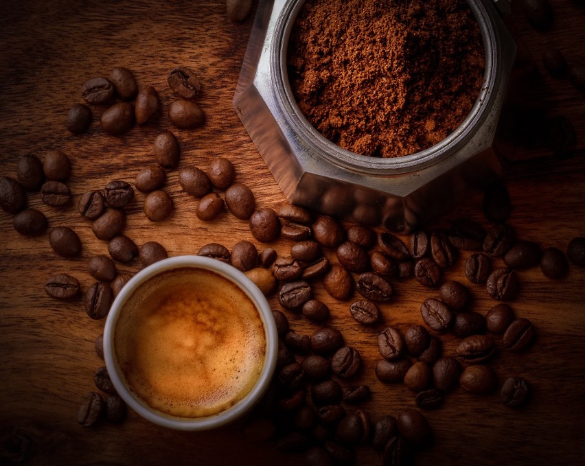 Napar z fermentowanych i prażonych nasion kawy to codzienny...