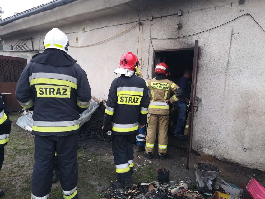 Druh Dastin Kulpok z OSP w Zalesiu Śląskim zdusił ogień do...