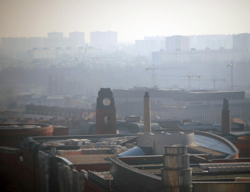 Pyły zawieszone PM 10 i 2,5 negatywnie oddziałują na ludzkie...