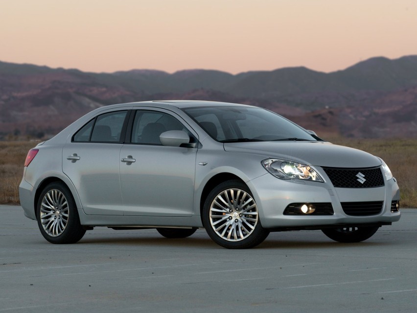 Suzuki Kizashi / Fot. Suzuki