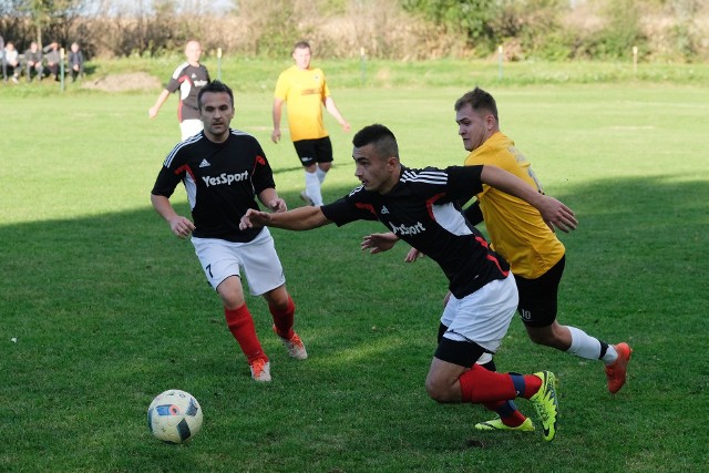 Wiar Krówniki – Fort Jaksmanice 2:3 (0:3).