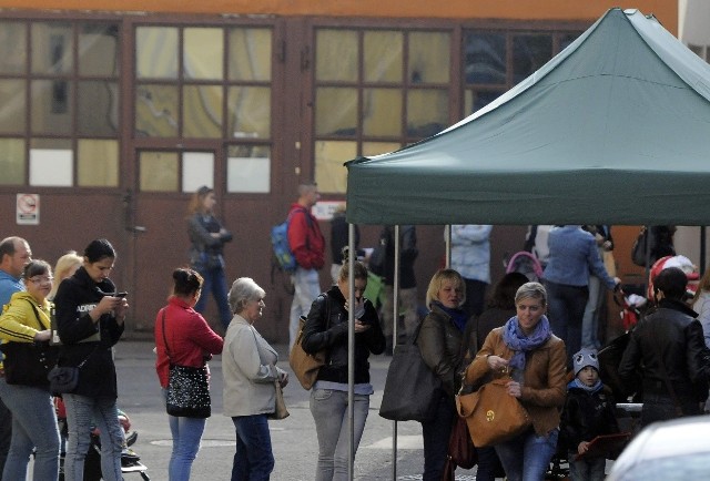 Tak było wczoraj około godz. 10 przed budynkami wydziału zdrowia przy ul. Grudziądzkiej