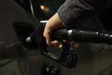 UOKiK przedstawił wyniki kontroli jakości paliw na stacjach benzynowych. "Nieprawidłowości rzadziej dotyczyły benzyny niż oleju napędowego"