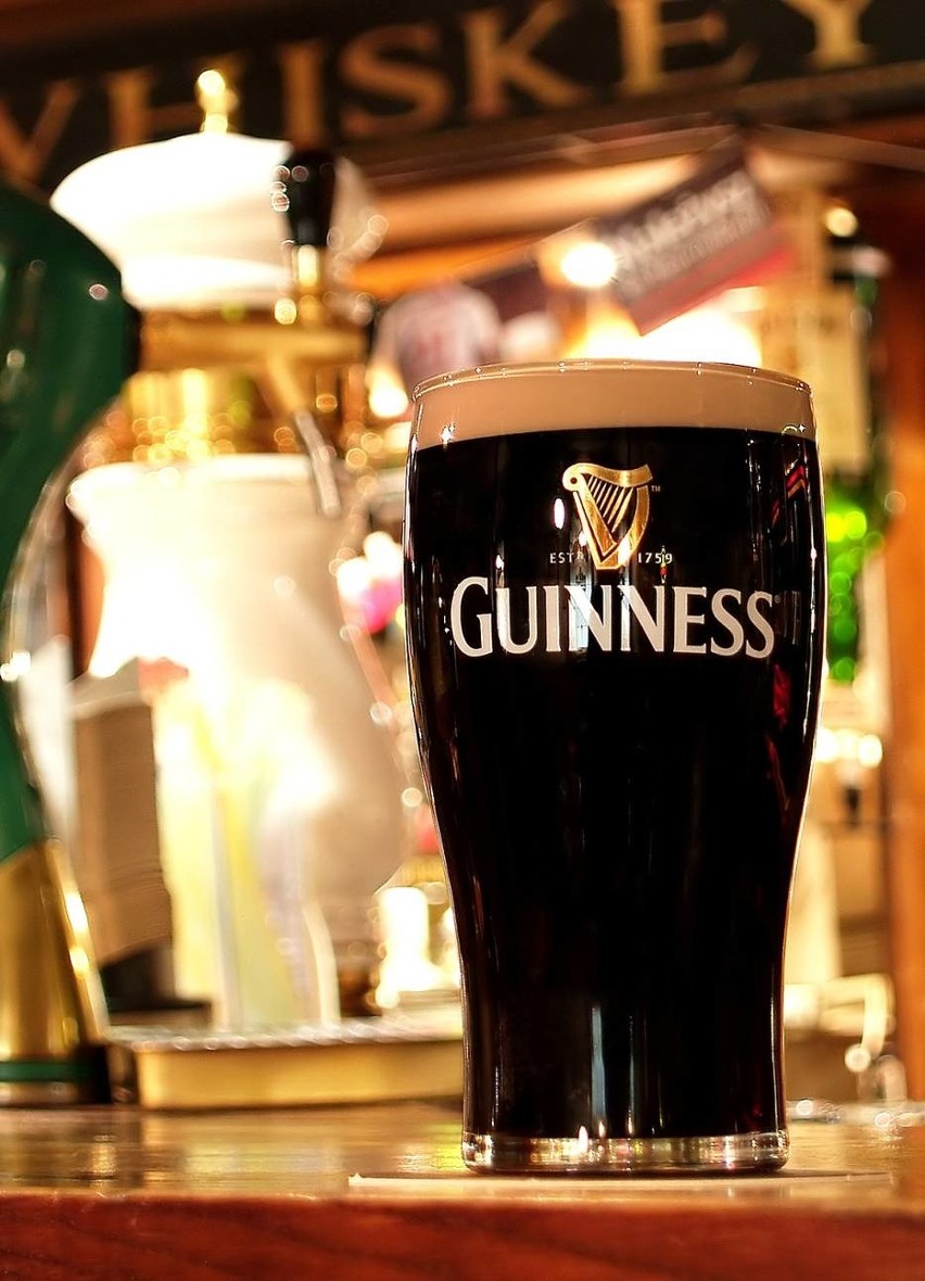 Guinness - jak piwo irlandzkie to Guinness - ciemne piwo...
