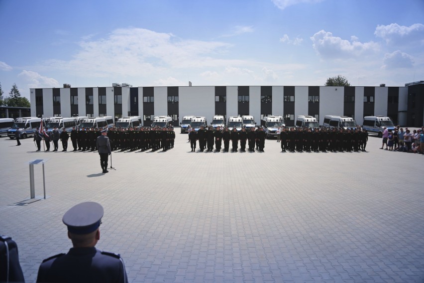 Kraków. Ślubowanie nowych policjantów w garnizonie [ZDJĘCIA]