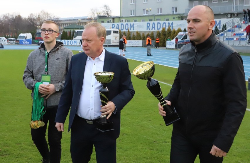 Juniorzy młodsi i trampkarze Radomiaka docenieni przez radomski klub. Otrzymali nagrody za awans (ZDJĘCIA)