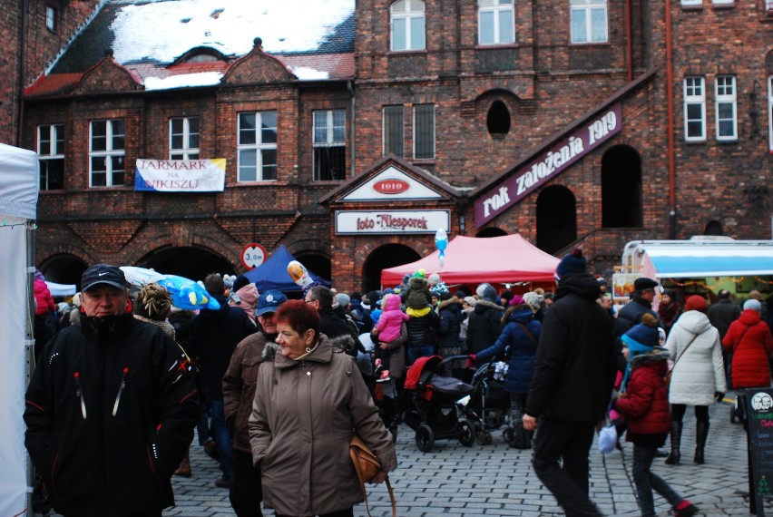 Jarmark na Nikiszu odbywa się co roku w Katowicach....