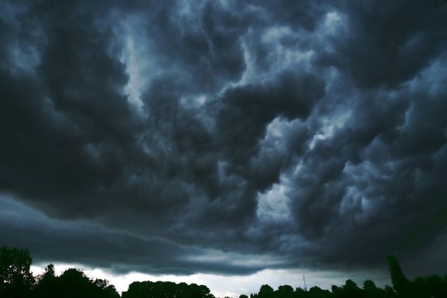 Burze z gradem przejdą nad Podlasiem