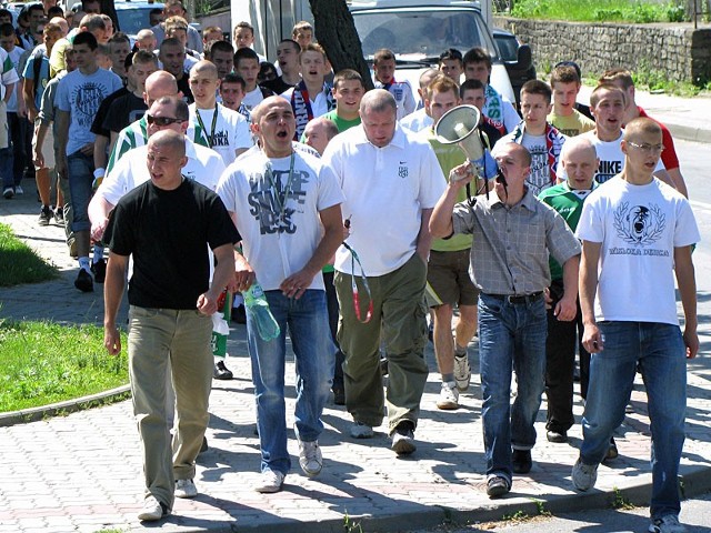 1,5 roku temu kibice Wisłoki zorganizowali pierwszy marsz do ratusza. Wczoraj powtórzyli akcję. Chcą uratować swój klub.