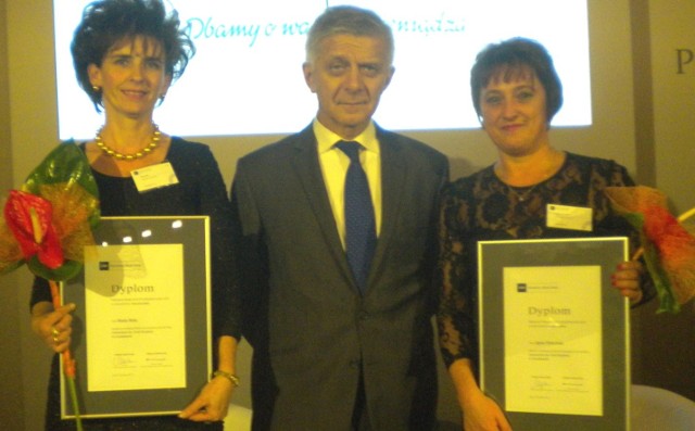 Beata Buła (z lewej) i Agata Pasternak na gali w Łodzi otrzymały gratulacje także od premiera Marka Belki.