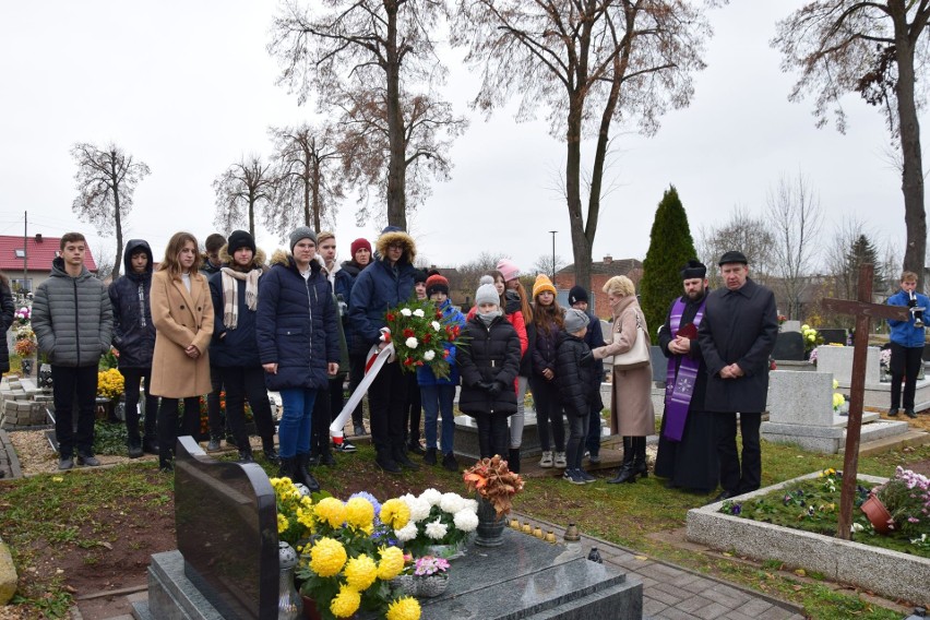 Oznaczenia grobu powstańca śląskiego śp. Rajmunda Kubiszoka znakiem pamięci „Tobie Polsko” – Lubecko