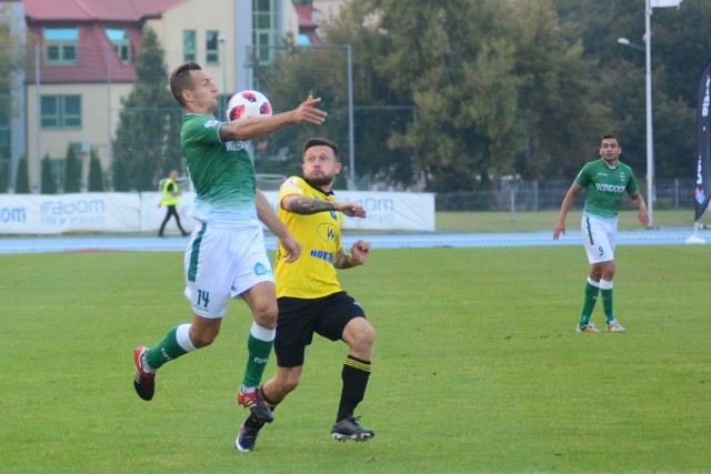 W sobotę, 8 września, Radomiak Radom pokonał pewnie u siebie Gryf Wejherowo 3:0, choć przy lepszej skuteczności, powinien to spotkanie wygrać dużo wyżej. Zobaczcie naszą obszerną galerię zdjęć z tego pojedynku!