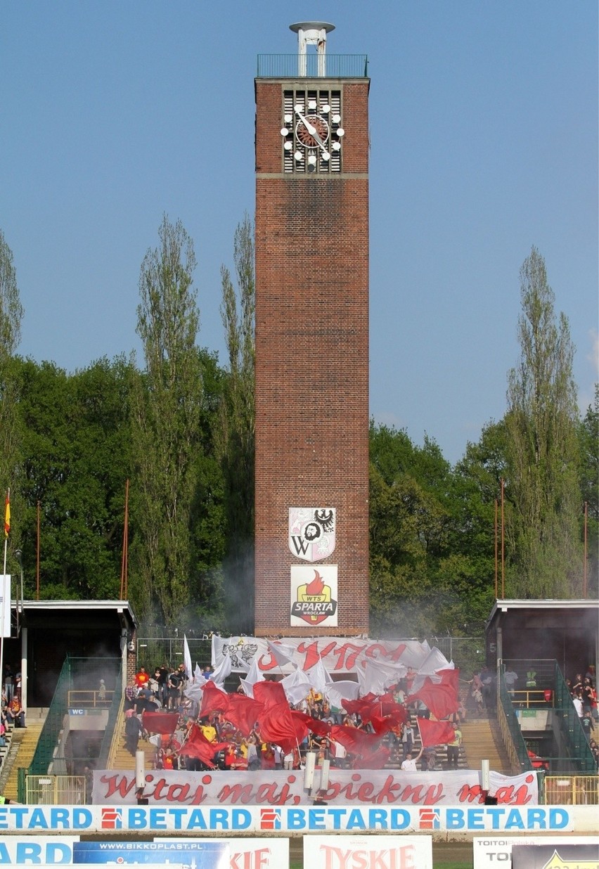 Stadion Olimpijski przy al. Paderewskiego we Wrocławiu...