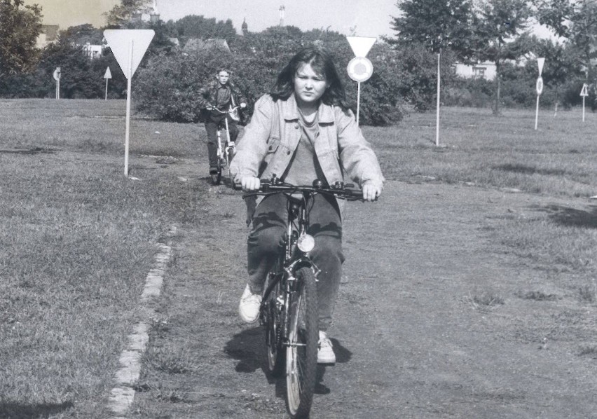 Legnica - wrzesień 1995 roku. Egzamin na kartę rowerową....