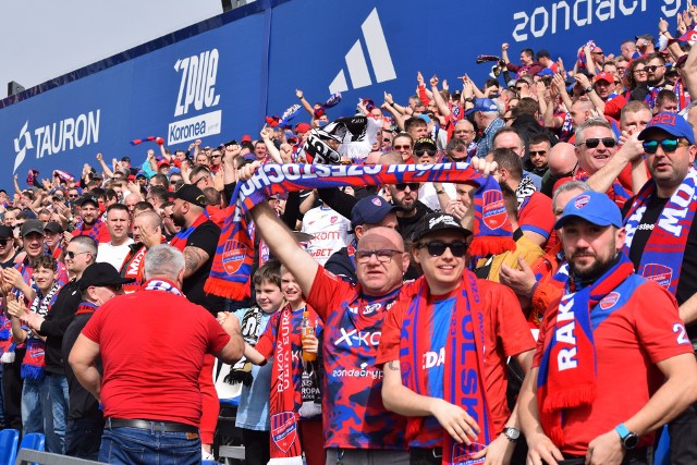 Kibice Rakowa Częstochowa na meczy z Ruchem Chorzów. Komplet na stadionie przy Limanowskiego!