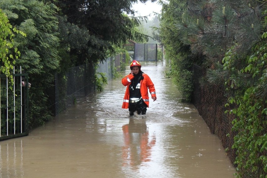Powódź 2014: Ewakuacja na Śląsku. Dramat mieszkańców Skoczowa [AKTUALIZACJA, ZDJĘCIA]