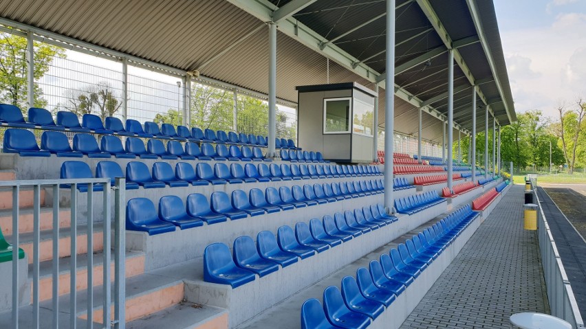 Stadion miejski w Strzelcach Opolskich.