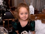 Trzyletnia Amelka Kaluska z Morawicy walczy z siatkówczakiem. Dziewczynka przeszła już jedenaście chemioterapii, rodzina potrzebuje wsparcia