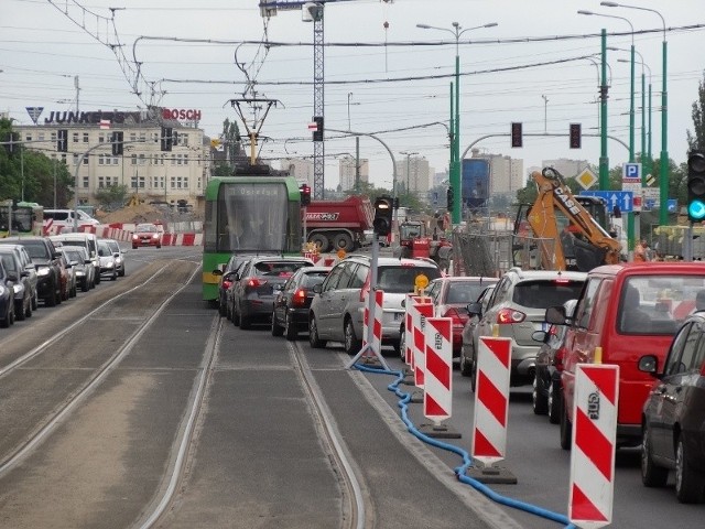 Samochody i tramwaje będą wspólnie korzystać z torowiska na u. Roosevelta do połowy czerwca