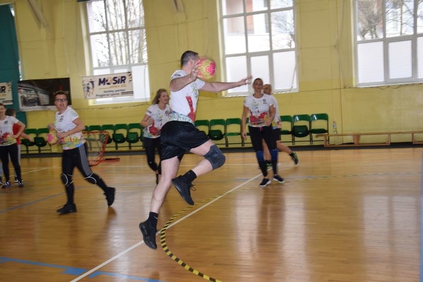 Tchoukball - pokaz gry w hali MOSiR-u w Nowej Soli, 22...