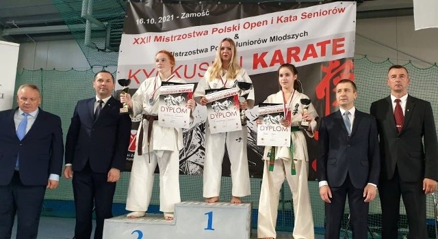 Flora Dadzibug z Sosnowieckiego Klubu Karate wygrała mistrzostwa w Zamościu i została Mistrzynią Polski