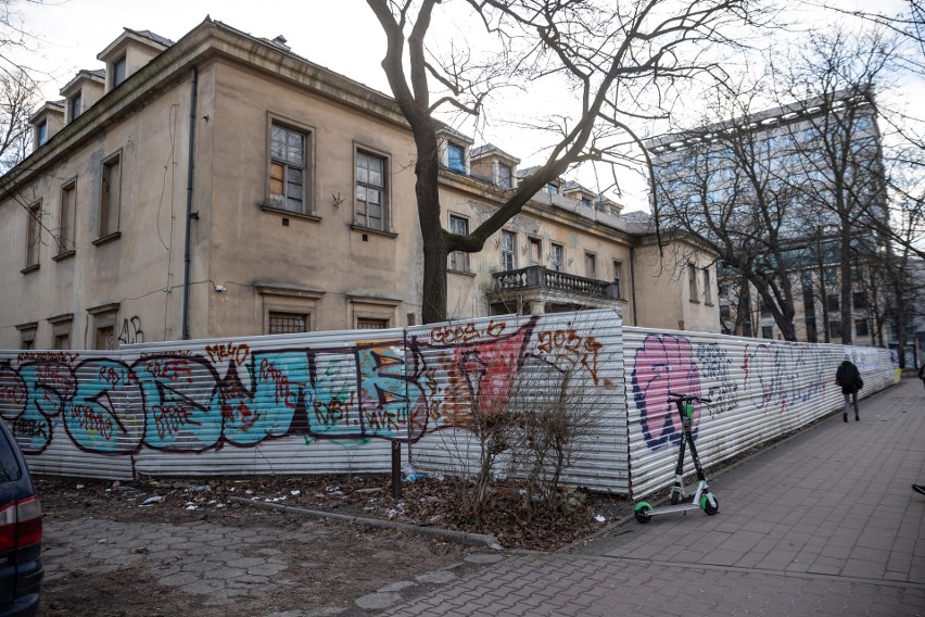 Kraków. Park Jalu Kurka zamknięty od 15 lat. Symbol "nie da się" w Krakowie