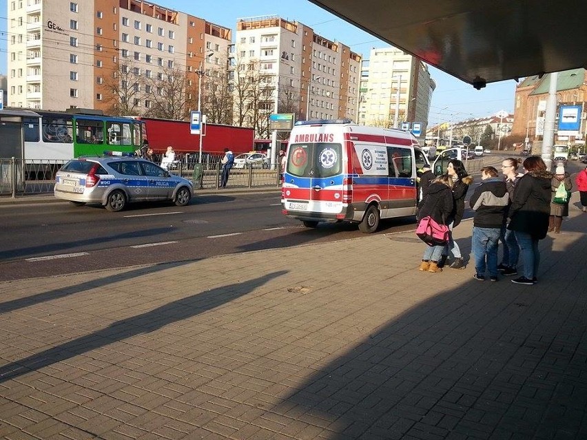 Potrącenie na przejściu dla pieszych przy ul. Wyszyńskiego