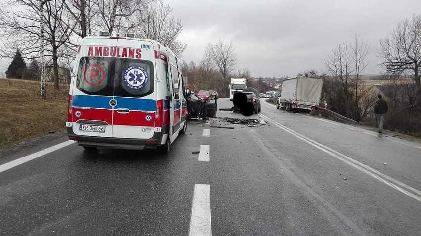 Śmiertelny wypadek na drodze 94 w Gotkowicach między Olkuszem a Krakowem